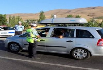 Bayram nedeniyle trafik uygulamaları arttı