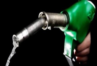 Benzine gece yarısından itibaren 11 kuruş zam geliyor