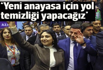 Demirtaş: 'Yeni anayasa için yol temizliği yapacağız'