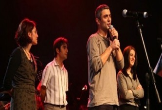 Grup Yorum'un iptal edilen konser açıklamasına polisten müdahale