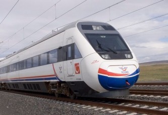 Hızlı tren ikinci kez yolda kaldı