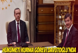 Hükümet kurma görevi Davutoğlu'nda