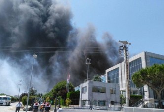 İstanbul Silivri'de fabrika yangını