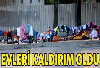 Kaldırımlarda yatıp kalkıyorlar