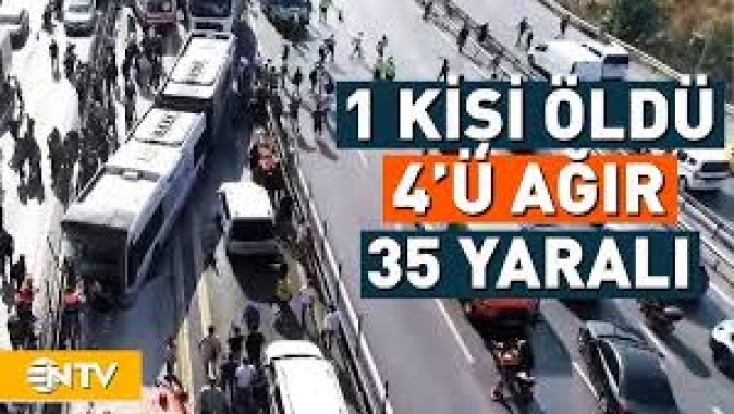 Küçükçekmecede metrobüsler çarpıştı! 1 can kaybı, 38 yaralı