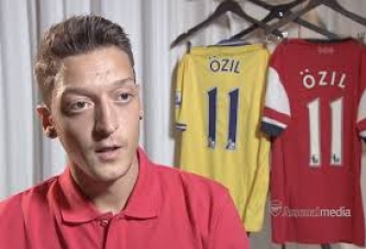 Mesut Özil süper başladı