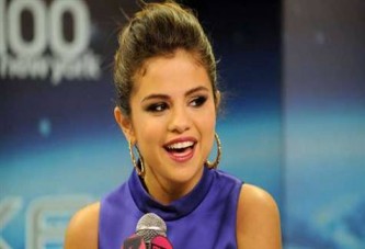 Selena Gomez'den 'gizli' tedavi