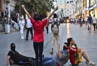 Taksim Gezi Parkı kapatıldı