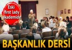 Eski First Lady Hayrünnisa Gül akademide