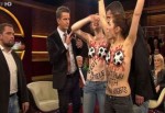 FEMEN futbola da el attı!