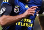 Fenerbahçe yıldız oyuncu ile yollarını ayırdı!