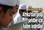 İsmailağa Cemaati'nin Afrika'dan getirdiği öğrenciler şehitler için hatim indirdi