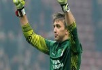 Muslera anlaşmaya yanaşmıyor! İşte nedeni...