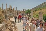 Türkiye’ye 11 ayda gelen turist sayısı 33 milyonu aştı