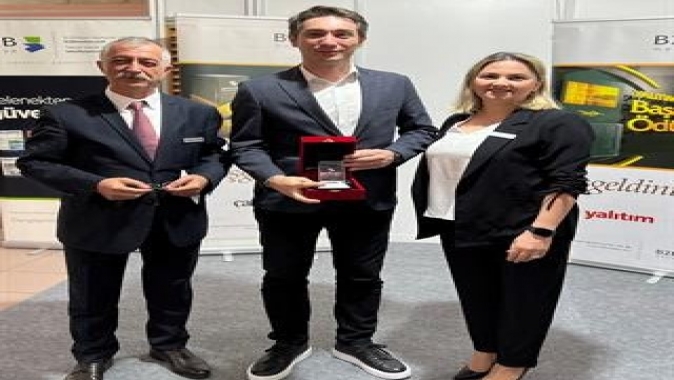 Türkiye yalıtım sektörünü Avrupa’da temsil eden İzocam Tekiz, başarılarını iki önemli ödülle taçlandırdı!