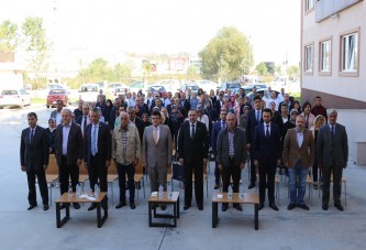 Yeni eğitim dönemine demokrasi şehitlerini anarak başladılar