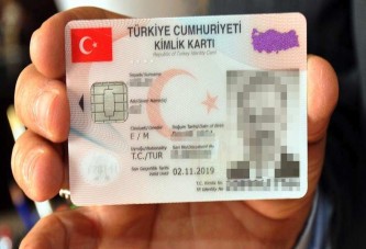 Yeni kimlik kartları için başvuru başladı, site çöktü